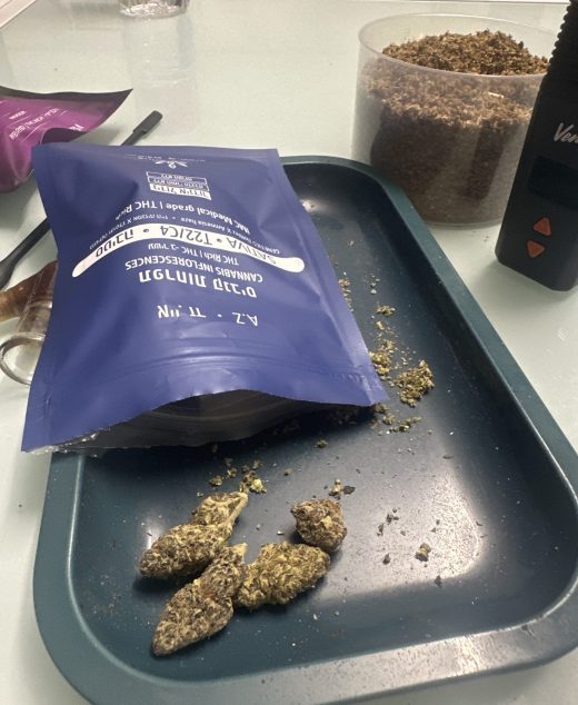 איי.זד (A.Z) – סאטיבה T22/C4